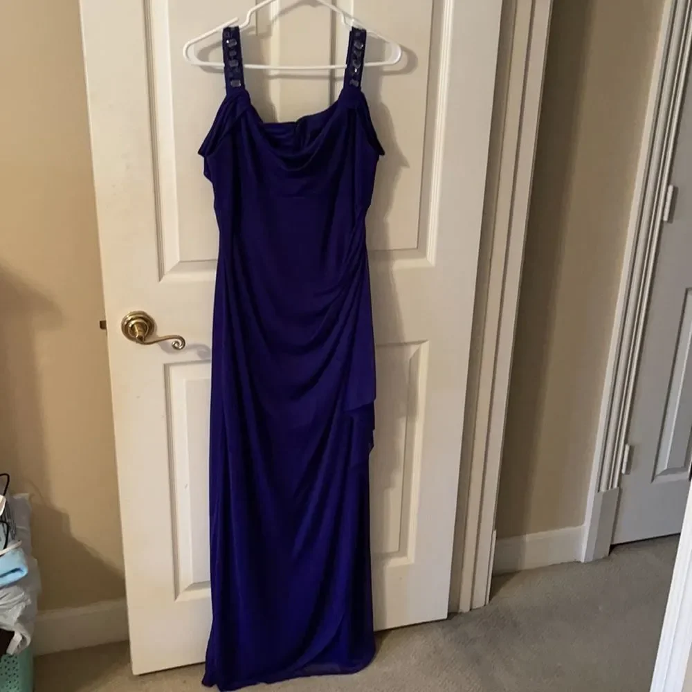 Purple evening dress - Picture 3 of 3